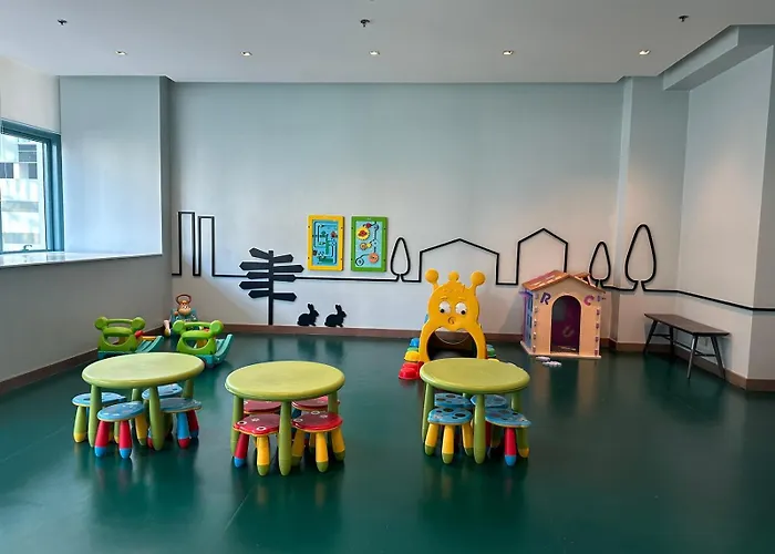 Modern In Bonifacio Global Apartment